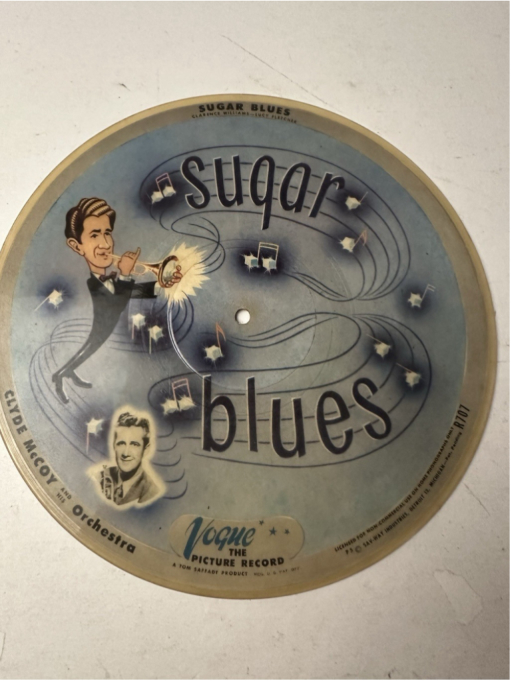 Vintage 1947 Vogue Picture Record R-707 Clyde McCoy Basin Street Sugar Blues 78